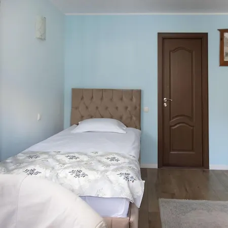 Guest house Tui